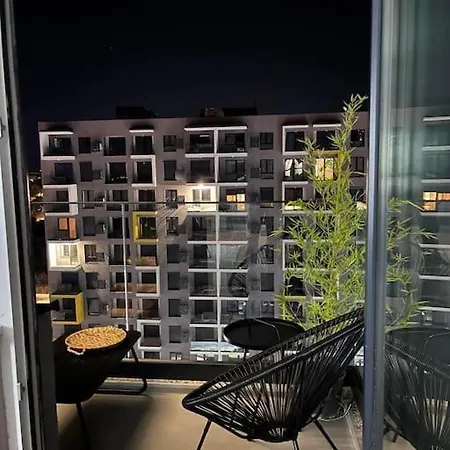 East Gate Leks Apartamento Escópia
