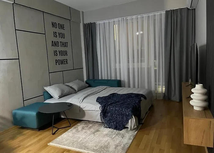 East Gate Leks Apartment *